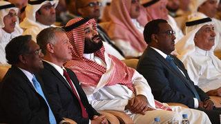 Dünya devlerinin boykotuna rağmen 50 milyar dolarlık anlaşma! Prens Selman da oradaydı!