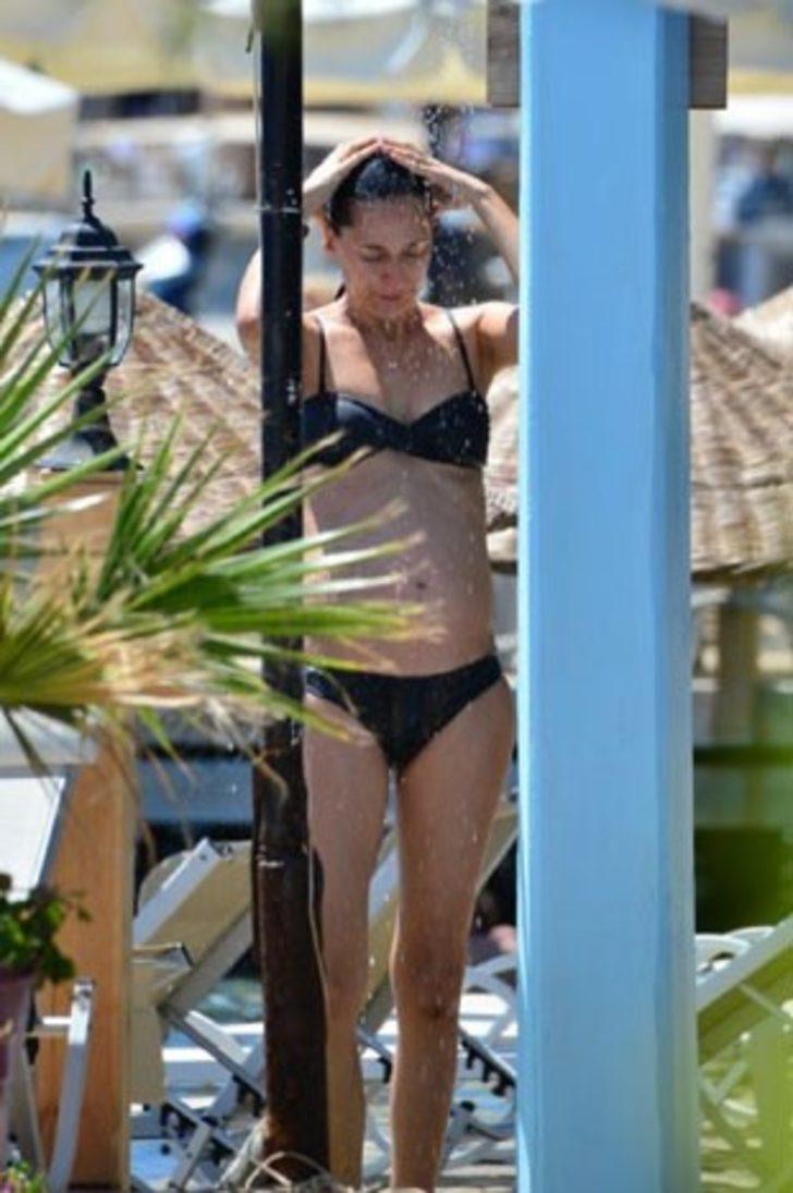 Hamile Sedef bikinili görüntülendi G4