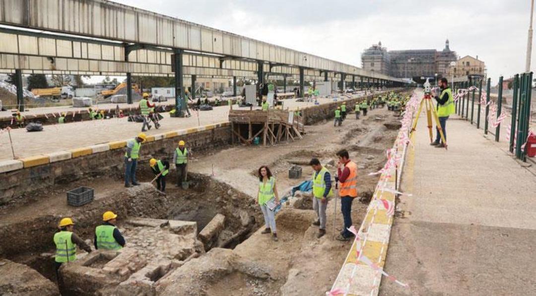Kadik&ouml;y'de tarihe ışık tutacak buluntular ortaya &ccedil;ıktı