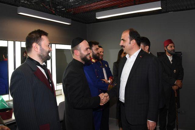 Konya Şehir Tiyatrosu perdelerini Sultan Abdülhamit’le açtı