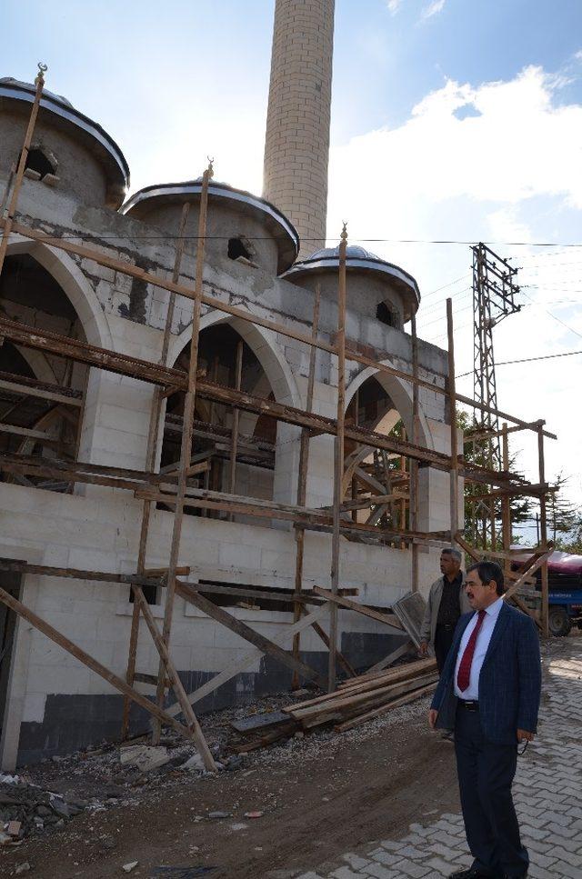 Yenice Mahallesindeki cami restore ediliyor