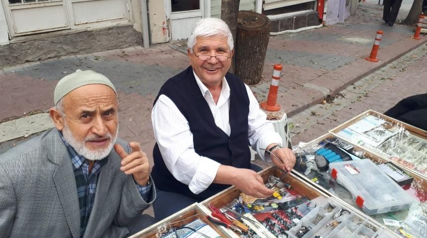 Seyyar tezgahla saat tamirciliği