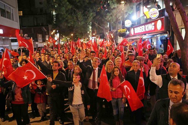 Karşıyaka’da Cumhuriyet şöleni