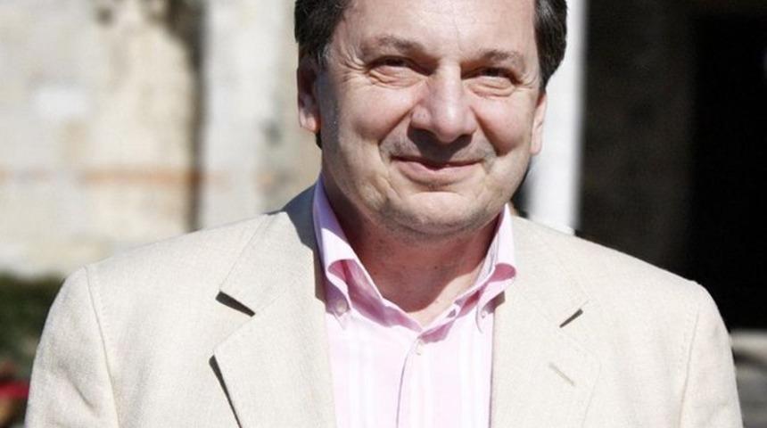 Akıllara takılan soruyu yanıtladı: Vedat Milor hesap ödemiyor mu?