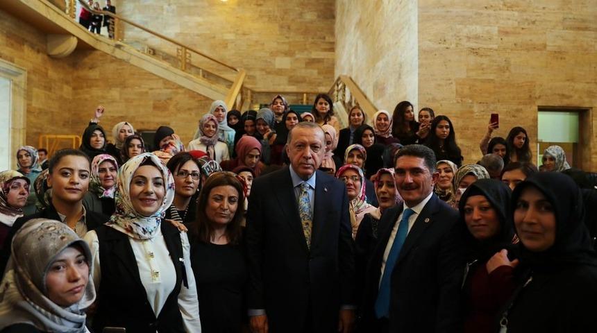 Ağrılı kadınlar AK Parti Grup toplantısına katıldı