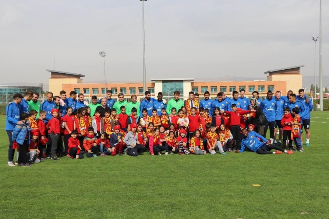 Kayserispor&rsquo;a moral ziyareti