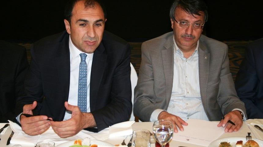 Başkan T&uuml;rkmenoğlu, oda başkanlarıyla bir araya geldi