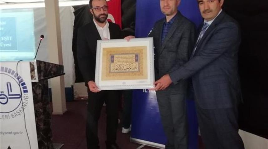 Hakkari’de “Aile Okulu” semineri