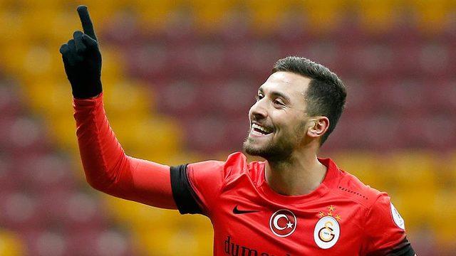 Genoa, Sinan Gümüş'ü transfer etti