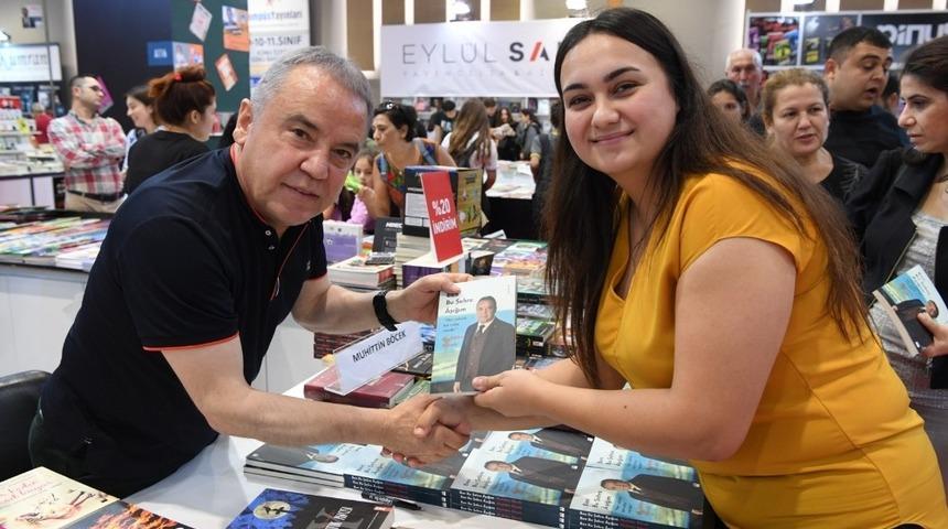 Ortaylı, Kitap Fuarı&rsquo;nda s&ouml;yleşi d&uuml;zenleyecek