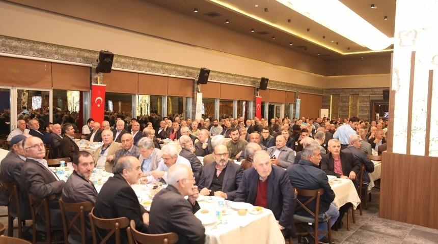 Başkan Karaosmanoğlu; “Camiler, hoşgörünün ikram edildiği manevi evlerimizdir”