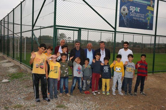 Güneşler ve Mahmudiye’ye futbol sahası