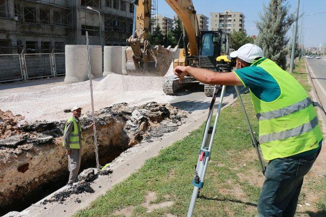 Şanlıurfa’da alt yapı çalışmaları sürüyor