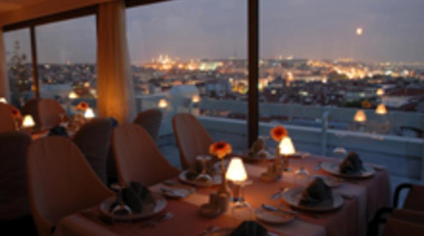 Eski İstanbul Atmosferinde Yeni Yıl!