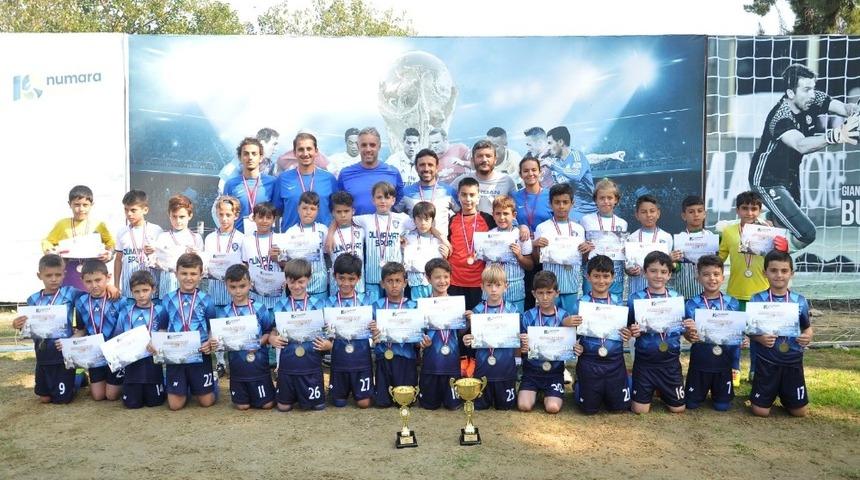 İzmir takımları, Manisalı gen&ccedil;lerin peşinde