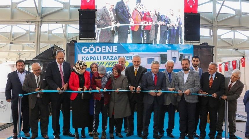 G&ouml;dene kapalı pazar yeri a&ccedil;ıldı