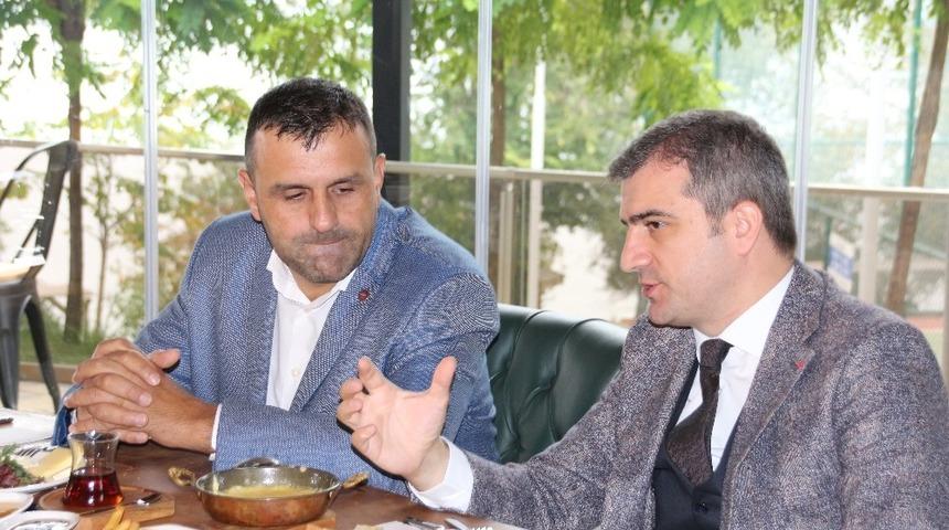 Başkan Yemenici taksici esnafı ile bir araya geldi
