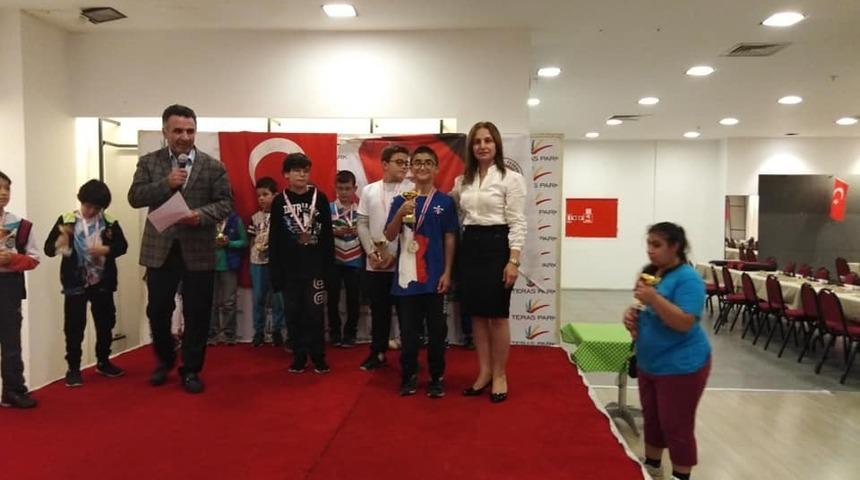 Gen&ccedil;lik spordan 29 Ekim satran&ccedil; turnuvası