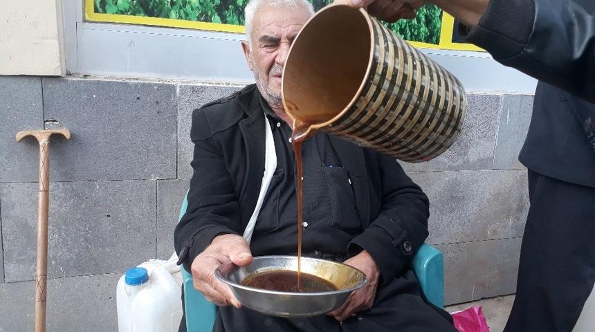 Soğuyan havalarda pekmez satışları arttı