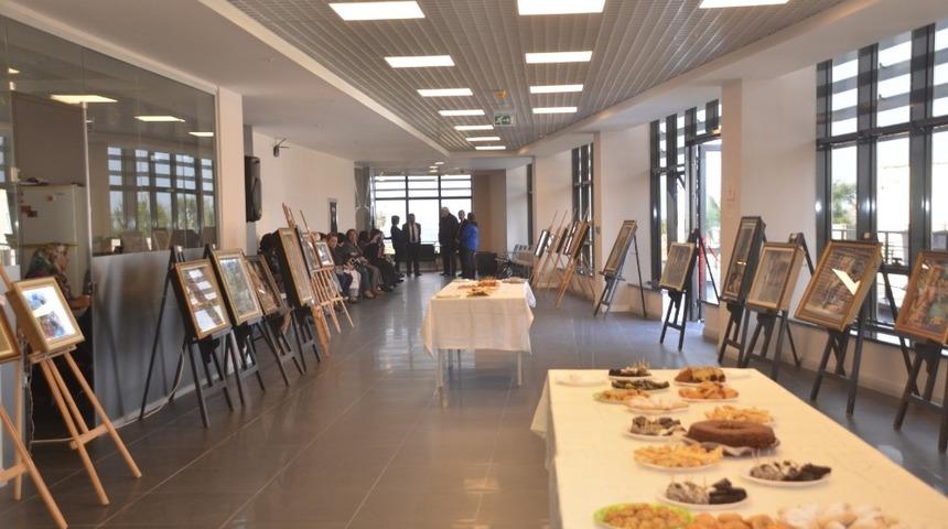 Sinop&rsquo;ta 3 boyutlu kağıt r&ouml;lyef resim sergisi a&ccedil;ıldı