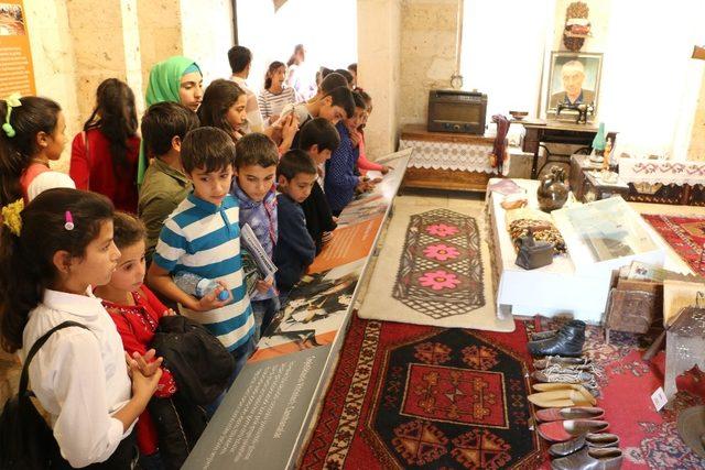 Şanlıurfa’da öğrencilere tarihi mekanlar tanıtıldı