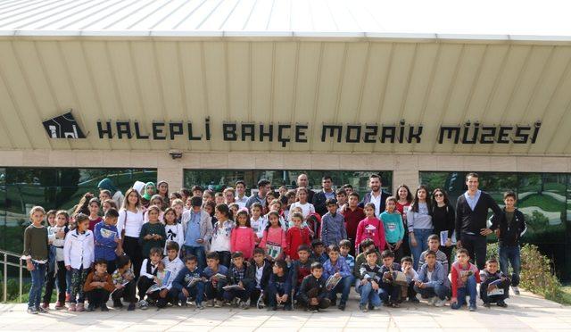 Şanlıurfa’da öğrencilere tarihi mekanlar tanıtıldı