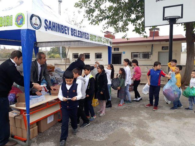 Şahinbey belediyesi’nin sıfır atık çadırı yoğun ilgi görüyor