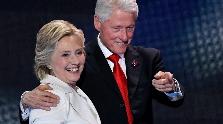 Clintonlar'ın evinde bomba alarmı