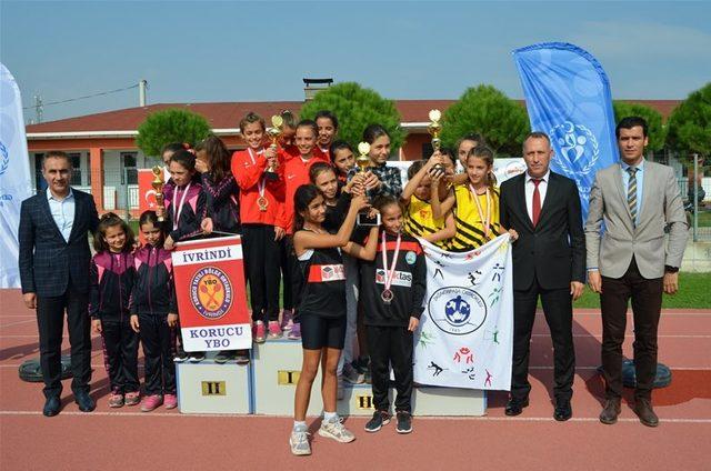 Cumhuriyet Kupası atletizm yarışları yapıldı