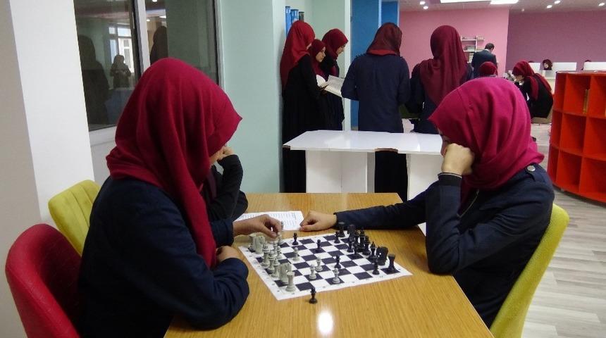 Gerc&uuml;ş&rsquo;te Z-K&uuml;t&uuml;phane a&ccedil;ıldı