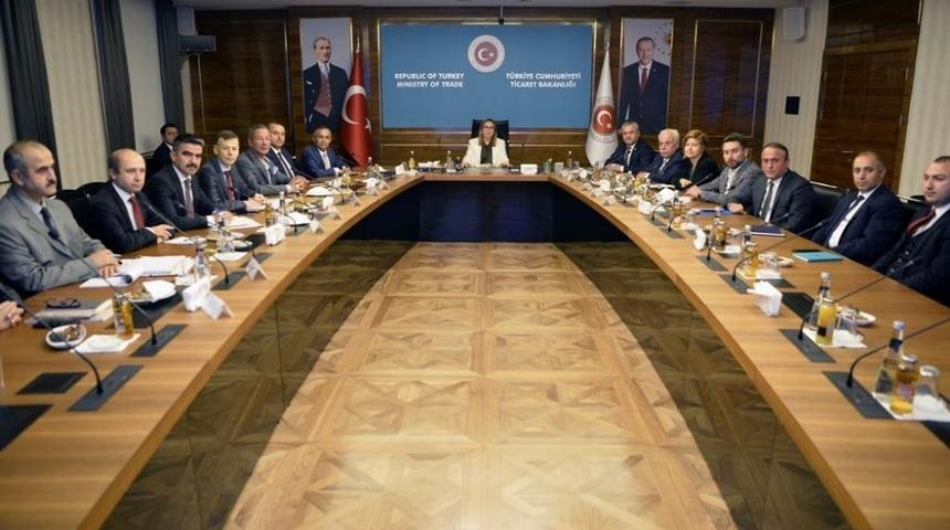 Vali &Ccedil;eber Eximbank Karab&uuml;k Şubesinin a&ccedil;ılması i&ccedil;in destek istedi