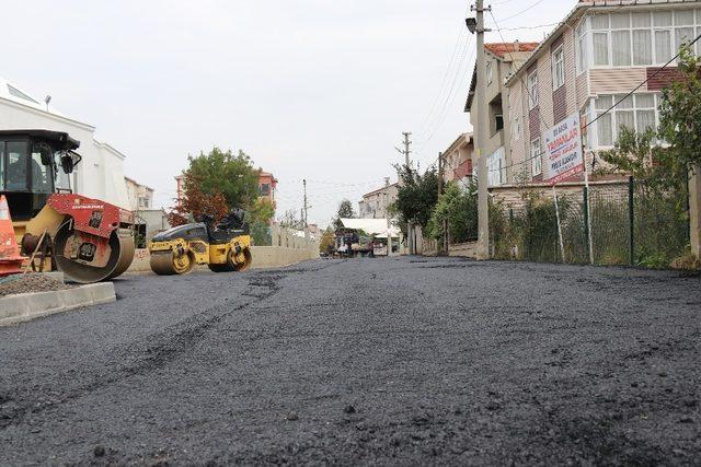 Başkan Yüksel asfalt çalışmalarını yerinde inceledi