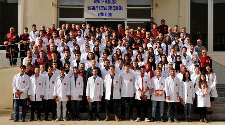 Geleceğin veteriner hekimleri beyaz &ouml;nl&uuml;klerini giydi