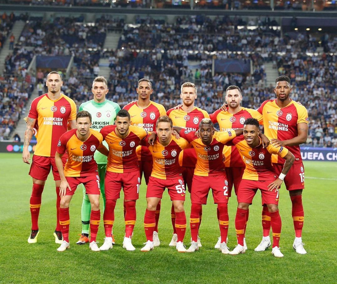 Sinan G&uuml;m&uuml;ş'&uuml;n s&ouml;zleşmesi 3 yıl daha uzatılıyor