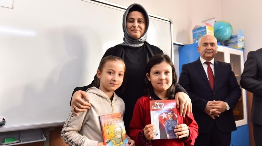 Altıeyl&uuml;l Belediyesinden &ouml;ğrencilere kitap kampanyası