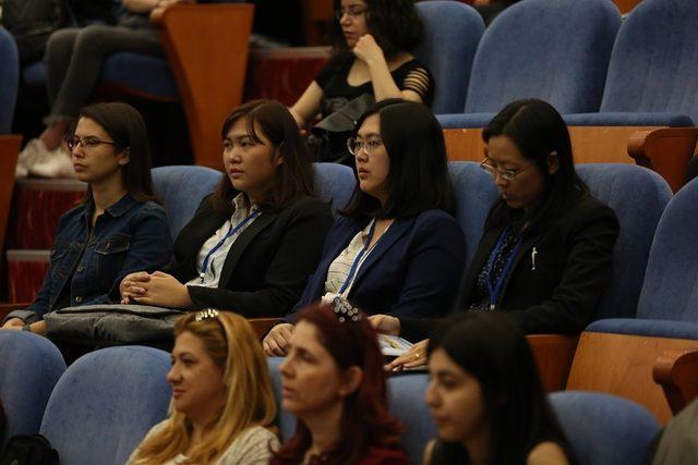 PA&Uuml;&rsquo;de Uluslararası Lojistik zirvesi 1