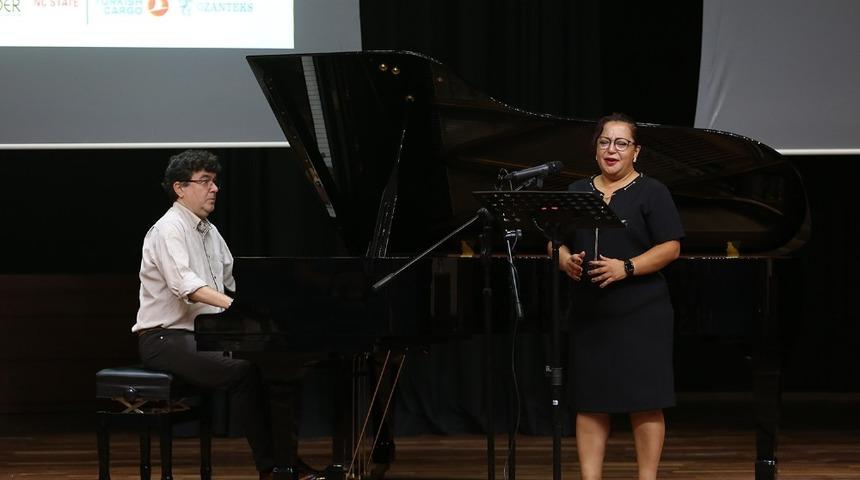 PA&Uuml;&rsquo;de Uluslararası Lojistik zirvesi