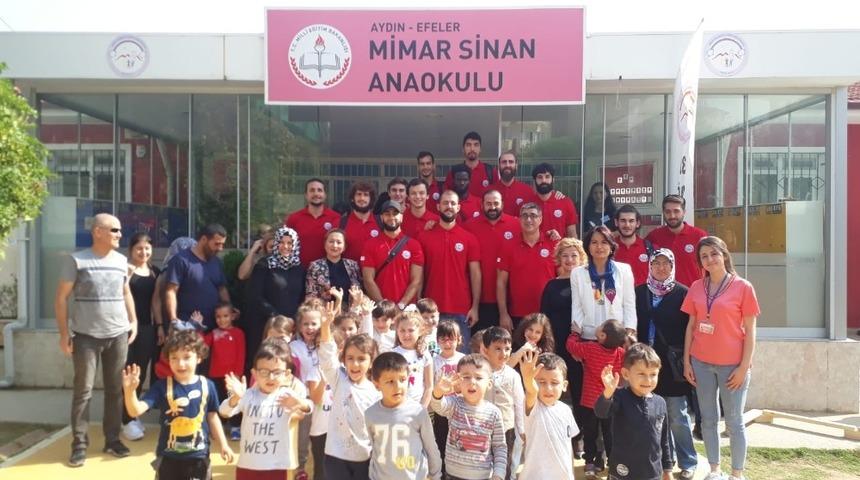 Efespor&rsquo;dan miniklere ziyaret