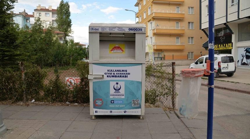 Giysi kumbarası projesi meyvelerini vermeye başladı