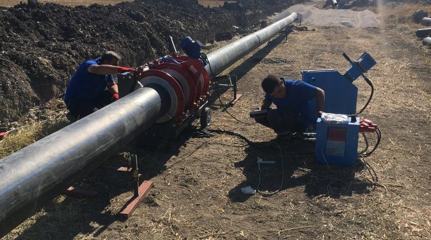 Bucak&rsquo;ta taşıyıcı sulama borularında bakım ve onarım &ccedil;alışmaları s&uuml;r&uuml;yor