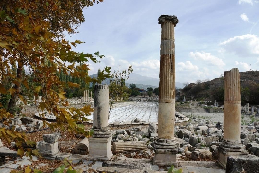 Afrodisias Sonbahar&rsquo;ın tonları ile renklendi