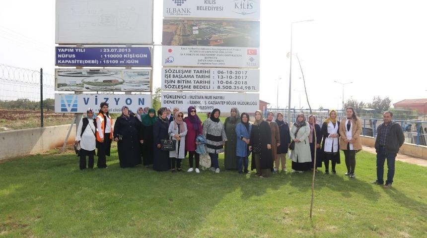 Vatandaşların belediye tesislerini gezmeye devam ediyor