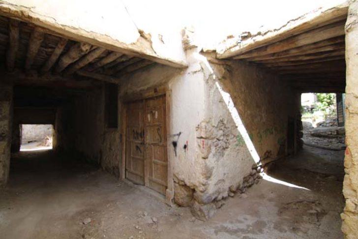 Bu evlerin altından sokak geçiyor G3