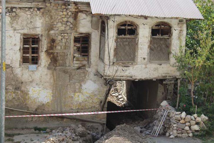 Bu evlerin altından sokak geçiyor G2