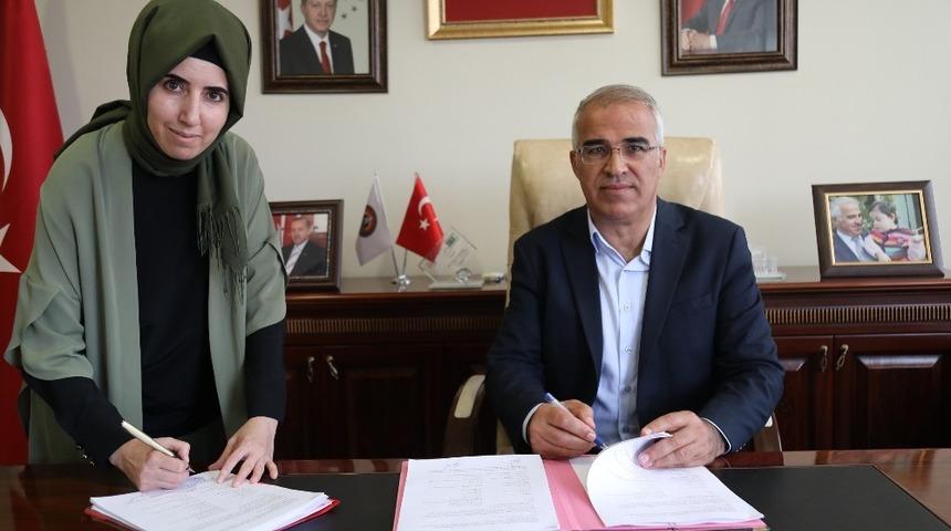 Başkan Barakazi;"Hedefimiz,t&uuml;kettiği enerjisinden fazlasını &uuml;reten belediye olmak"