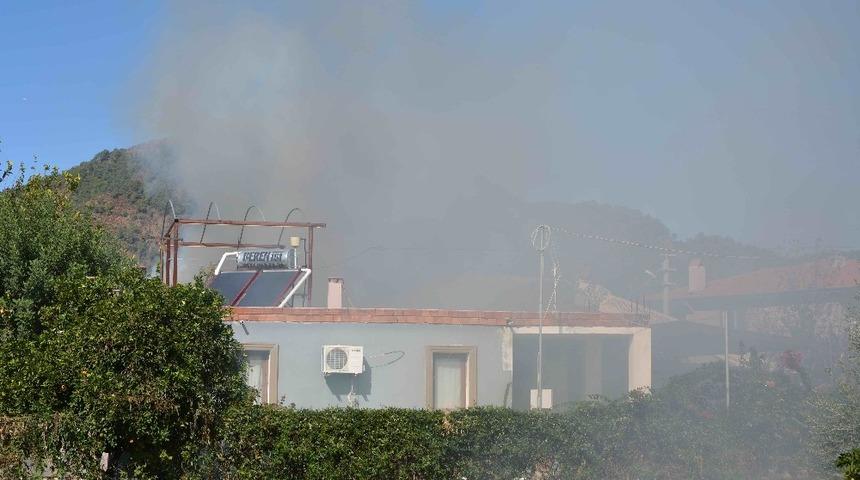 Ortaca’da ev yangını