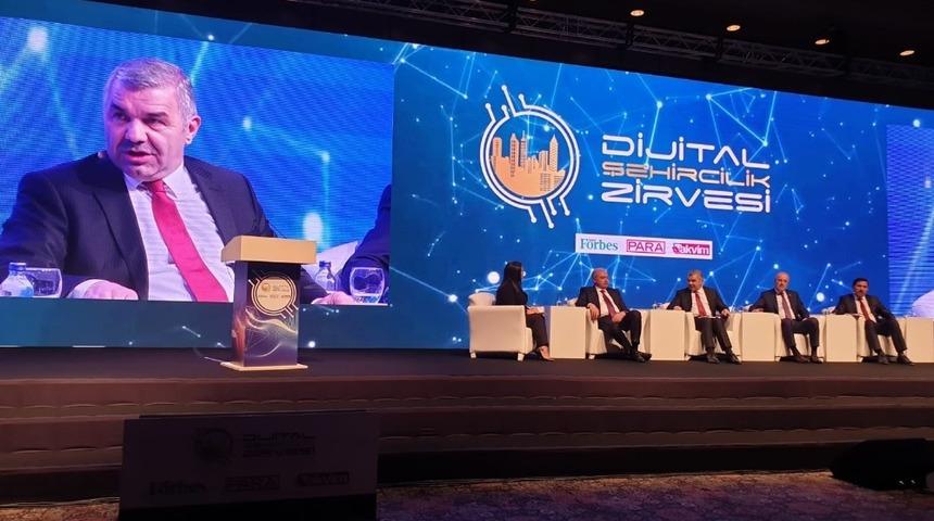 Başkan Çelik, Dijital Şehircilik Zirvesi’ne konuşmacı olarak katıldı