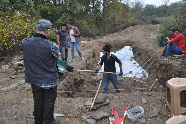 Şeftali bahçesinden Roma dönemi kilisesi çıktı