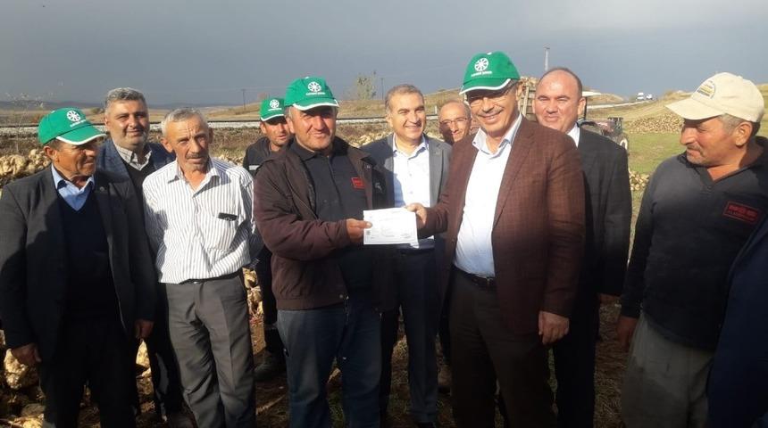 Turhal Şeker&rsquo;deki başarılı &ccedil;alışmalar y&ouml;neticilerin y&uuml;z&uuml;n&uuml; g&uuml;ld&uuml;rd&uuml;