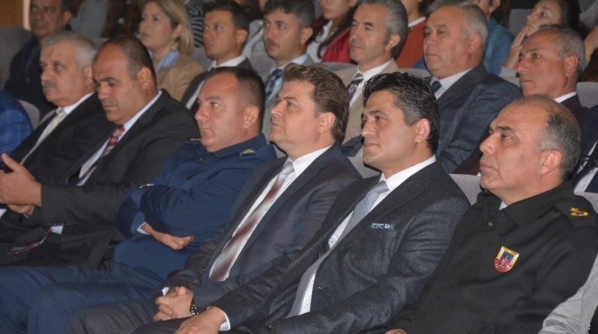 Aliağa&rsquo;da 15 Temmuz Demokrasi ve Milli Birlik G&uuml;n&uuml; programına yoğun ilgi